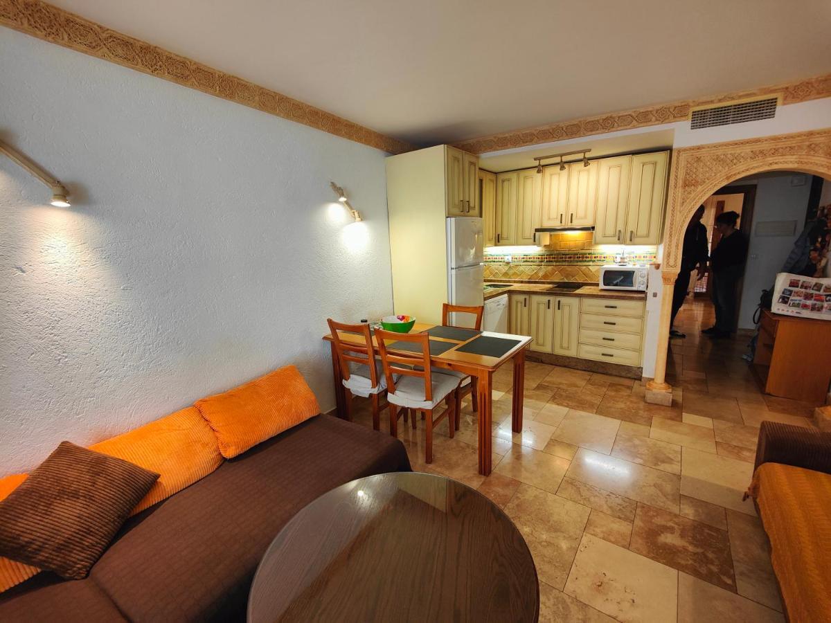 Apartamento En El Centro A Dos Minutos De La Playa Apartment Fuengirola Bagian luar foto