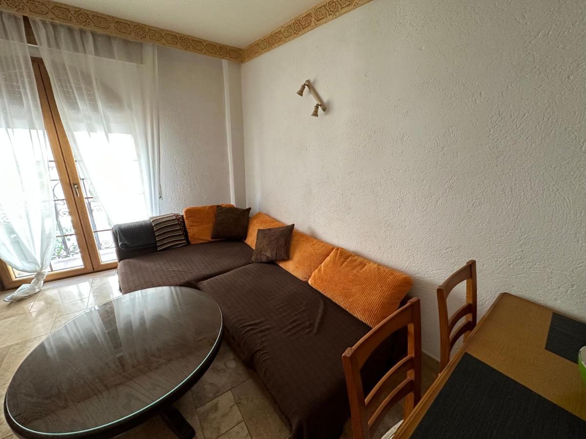 Apartamento En El Centro A Dos Minutos De La Playa Apartment Fuengirola Bagian luar foto